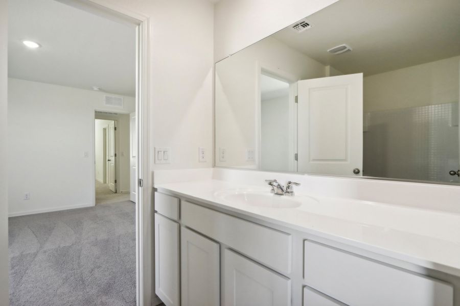 Representative furnished interior of a home built from the Eclipse by Starlight Homes in Stonebridge Manor, Waddell (Image 16).