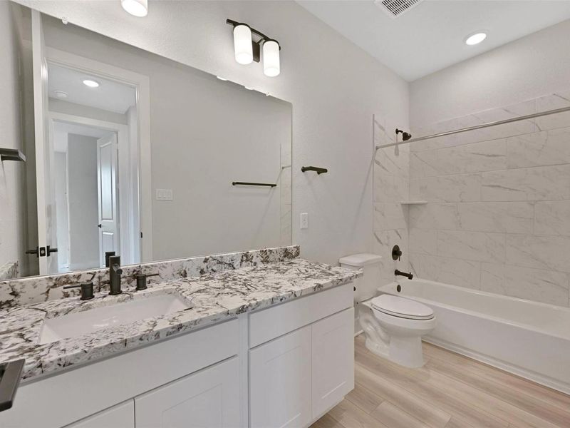 Furnished interior view inside a new home in Lago Mar, Texas City (Image 16).