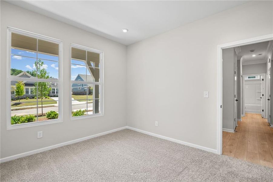 Spacious, unfurnished interior of a new home in Laurel Farms, Dallas (Image 26).