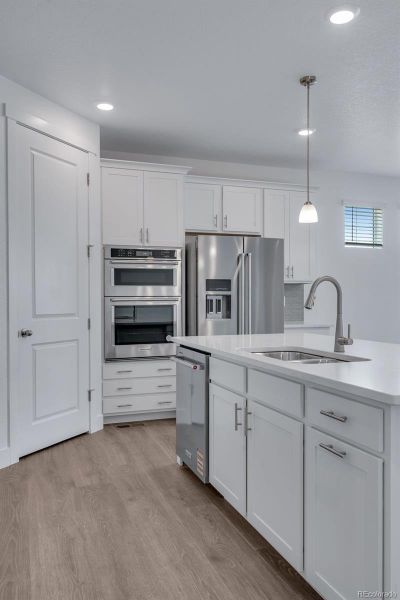 Furnished interior view inside a new home in Vantage, Berthoud (Image 15).