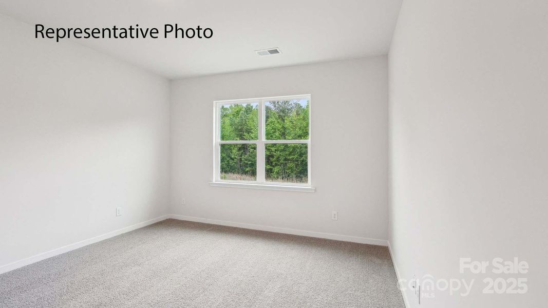 Spacious, unfurnished interior of a new home in Clark Creek Landing, Lincolnton (Image 13).