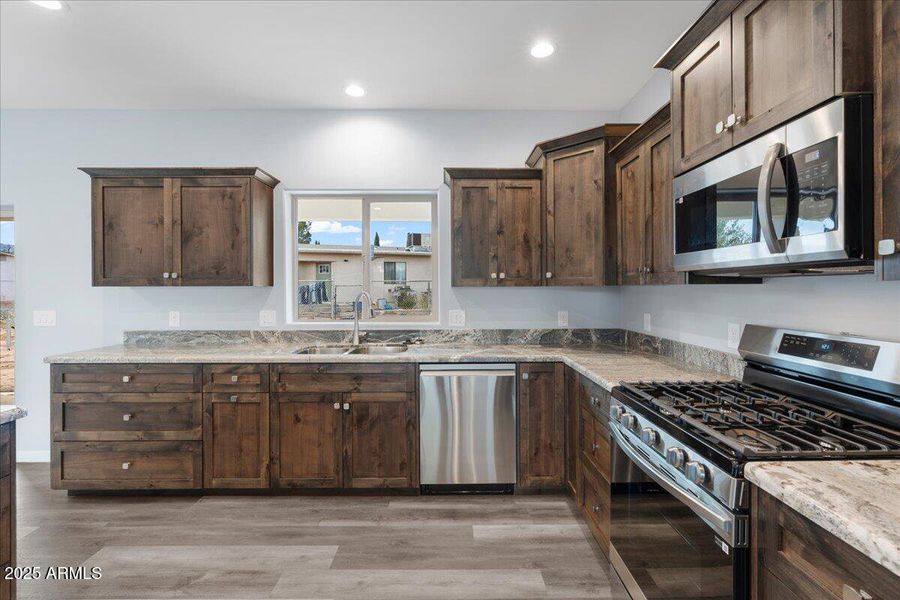 11-Kitchen 11-Kitchen