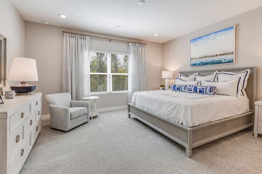 Representative furnished interior of a home built from the Dream 2 by Neal Communities in Palmera, Venice (Image 18).