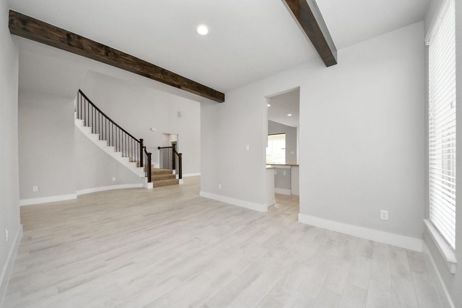 Spacious, unfurnished interior of a new home in Sunterra, Katy (Image 26). Spacious, unfurnished interior of a new home in Sunterra, Katy (Image 26).