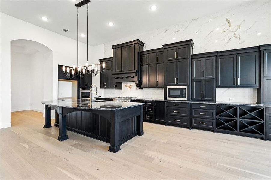 Furnished interior view inside a new home in Saddle Star Estates, Rockwall (Image 11).