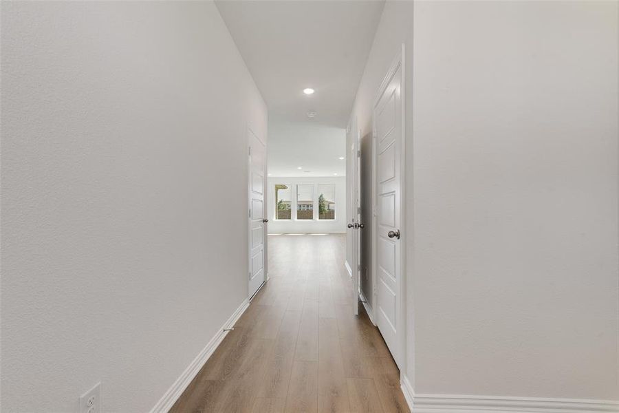 Spacious, unfurnished interior of a new home in Spiritas Ranch, Little Elm (Image 24).