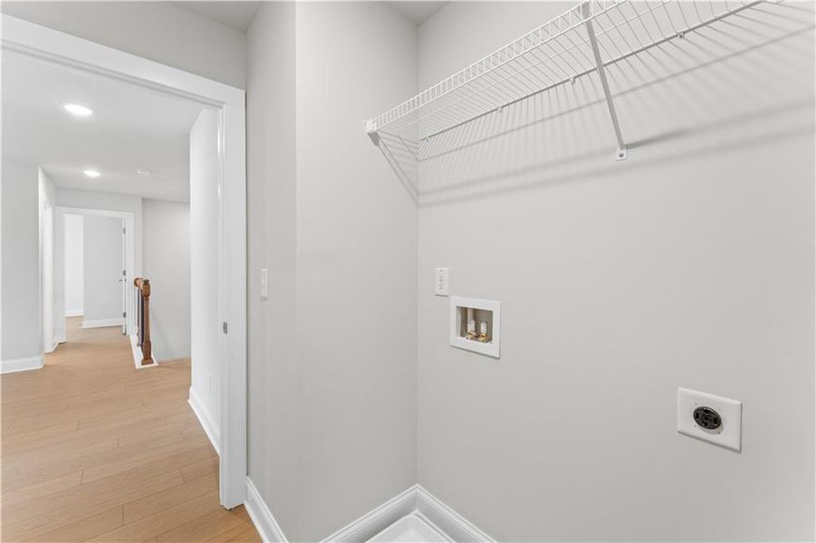 Spacious, unfurnished interior of a new home in , Calhoun (Image 7).