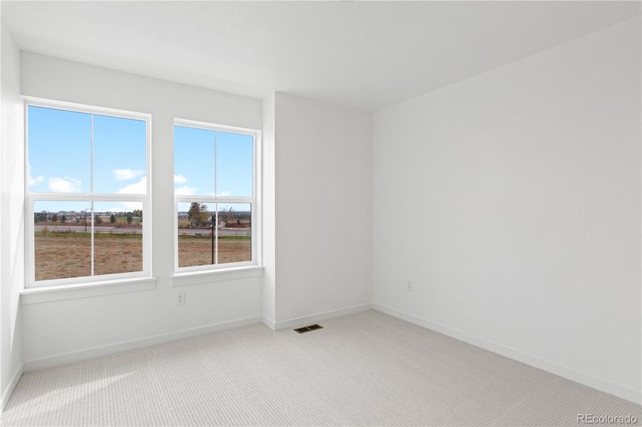 Spacious, unfurnished interior of a new home in Timnath Lakes, Timnath (Image 19).