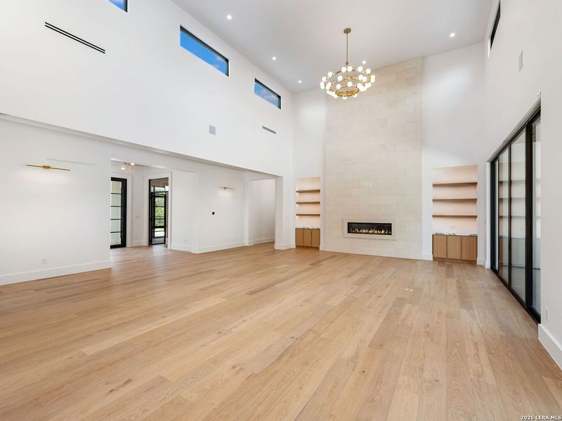 Spacious, unfurnished interior of a new home in , San Antonio (Image 24).