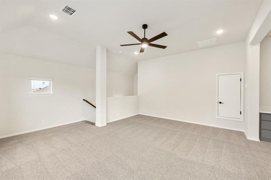 Spacious, unfurnished interior of a new home in Silo Mills, Joshua (Image 34). Spacious, unfurnished interior of a new home in Silo Mills, Joshua (Image 34).