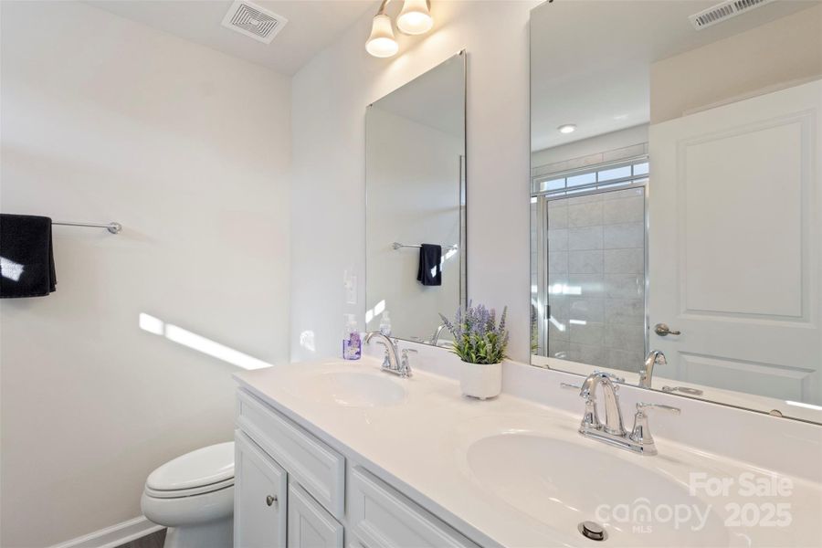 Image 45 of a home in .