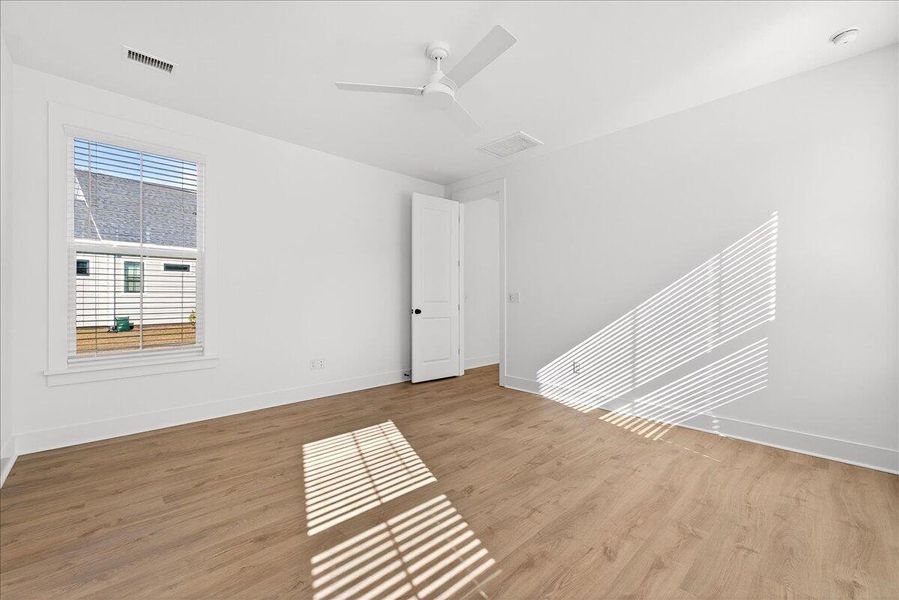 Spacious, unfurnished interior of a new home in , Summerville (Image 17).