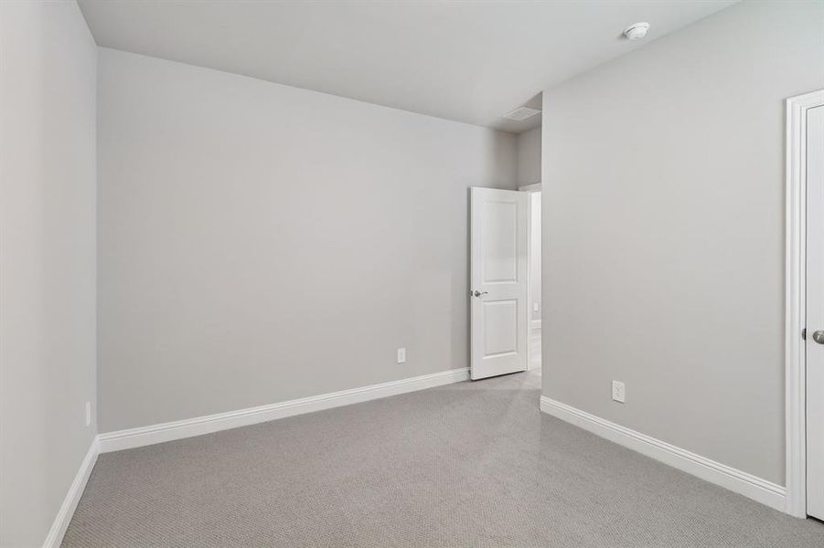 Photo is not of the actual home, but is an inspirational photo of builder’s model home and may depict options, furnishings, and/or decorator features that are not included. Photo is not of the actual home, but is an inspirational photo of builder’s model home and may depict options, furnishings, and/or decorator features that are not included.