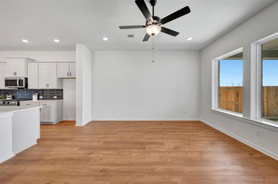 Spacious, unfurnished interior of a new home in Jordan Ranch - Terrace Collection, Fulshear (Image 25).