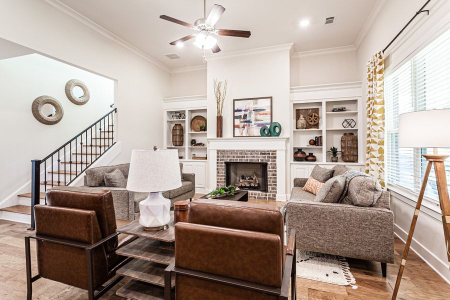 Representative furnished interior of a home built from the Townsend by Grant & Co in Lockwood, Collierville (Image 9).