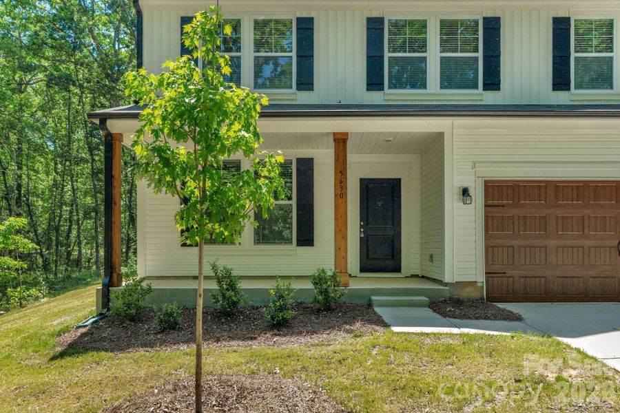 Exterior details and patio area of a home in , Monroe (Image 3).