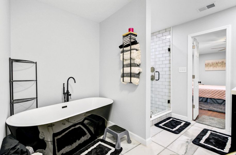 Furnished interior view inside a new home in , Cottageville (Image 7).