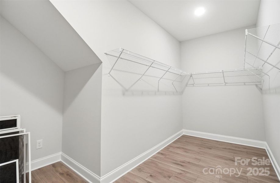 Spacious, unfurnished interior of a new home in Rone Creek, Waxhaw (Image 16). Spacious, unfurnished interior of a new home in Rone Creek, Waxhaw (Image 16).