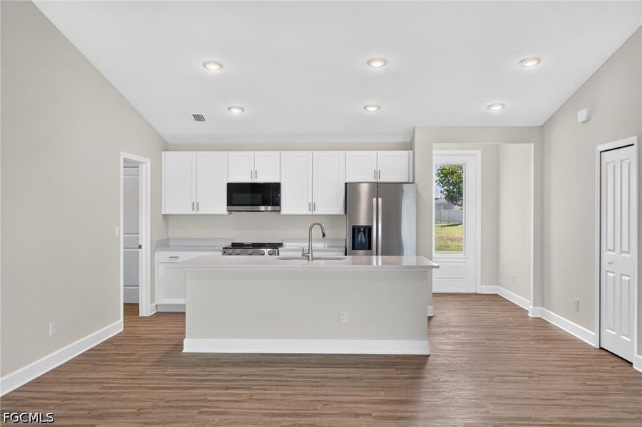 Furnished interior view inside a new home in Cape Coral, Cape Coral (Image 12).