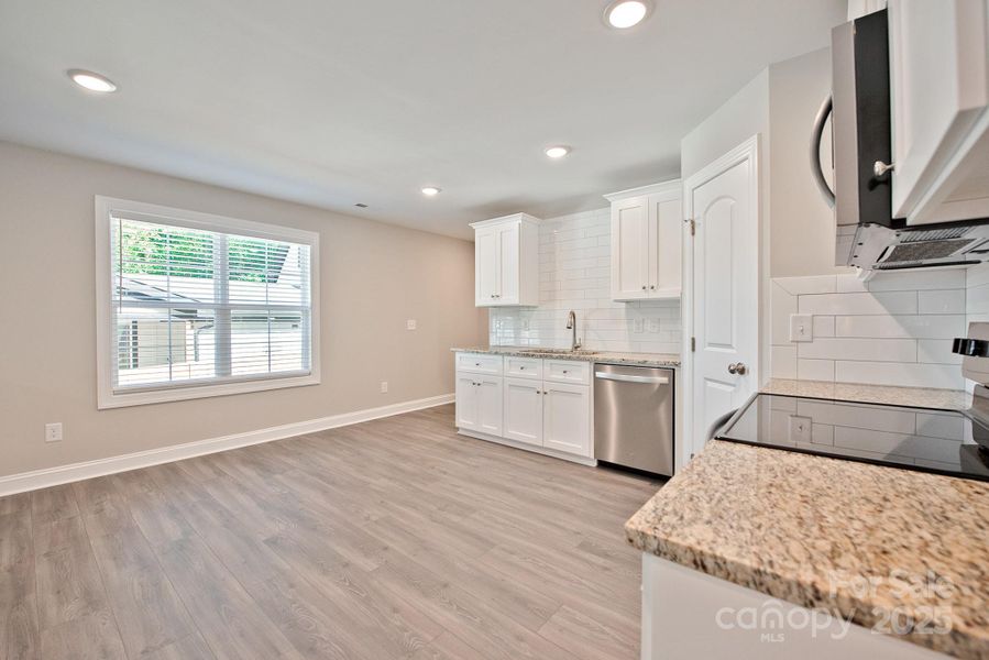 Image 21 of a home in . Image 21 of a home in .