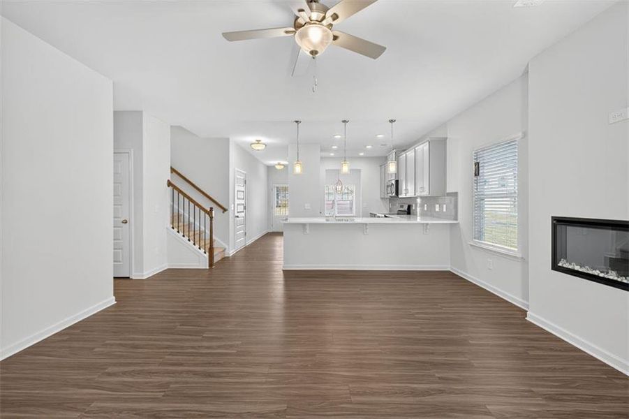 Spacious, unfurnished interior of a new home in Garrett Preserve, Douglasville (Image 16).