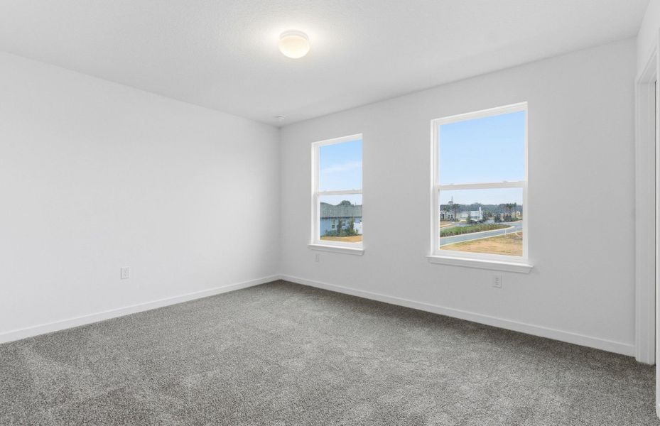 Spacious, unfurnished interior of a new home in Pioneer Ranch, Ocala (Image 17).