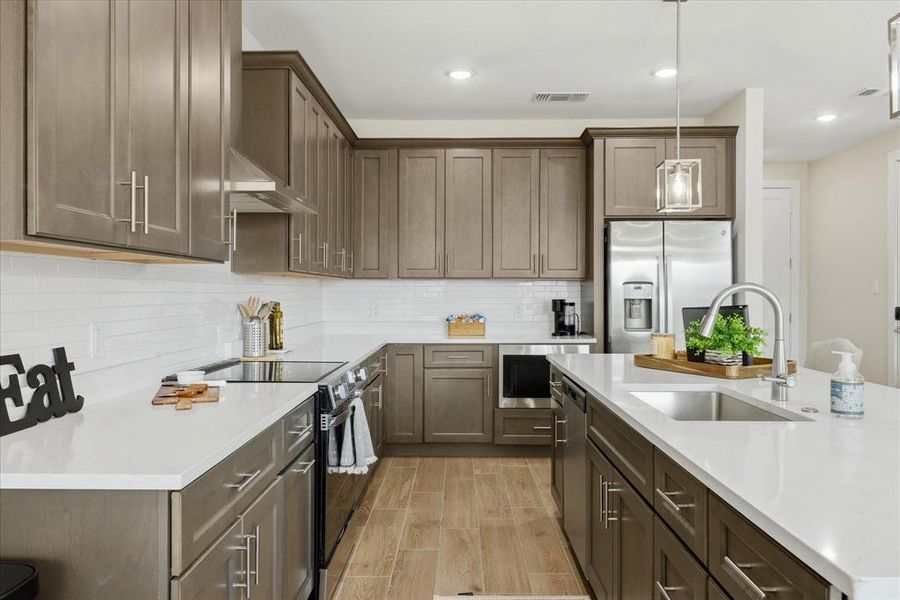 Furnished interior view inside a new home in , Stephenville (Image 11).