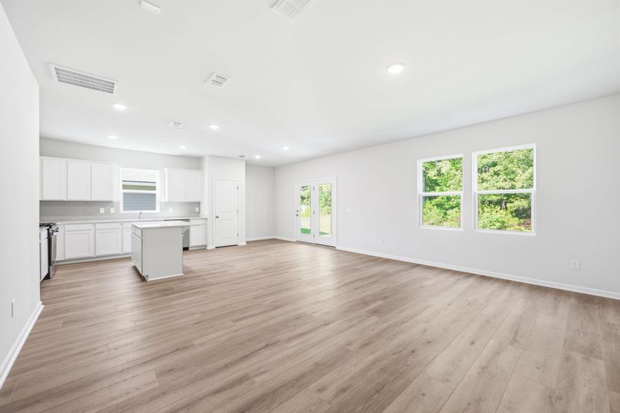 Spacious, unfurnished interior of a new home in Grand Arbor, Blythewood (Image 21). Spacious, unfurnished interior of a new home in Grand Arbor, Blythewood (Image 21).