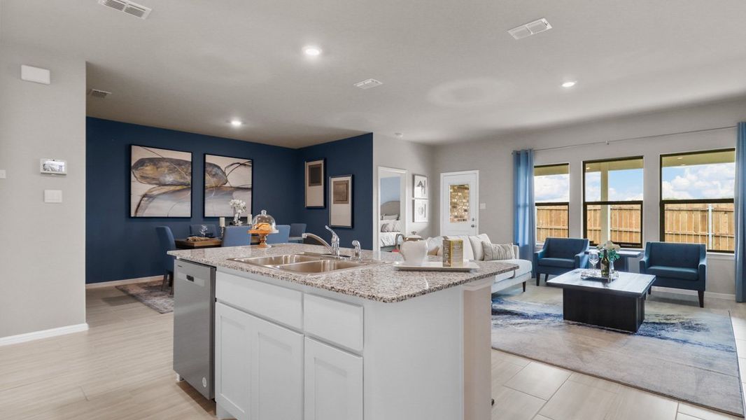 Furnished interior view inside a new home in Bella Vista, Granbury (Image 7).