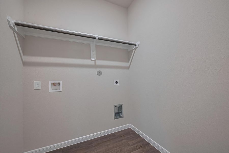 Spacious, unfurnished interior of a new home in La Segarra, Brookshire (Image 17).