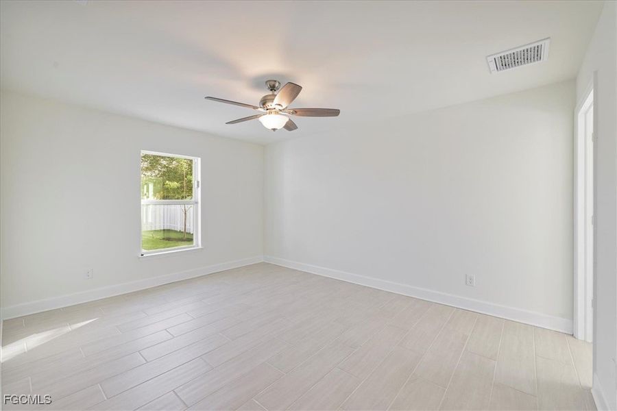 Spacious, unfurnished interior of a new home in Cape Coral, Cape Coral (Image 19). Spacious, unfurnished interior of a new home in Cape Coral, Cape Coral (Image 19).