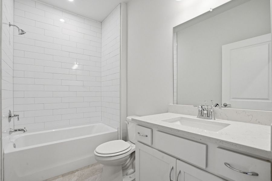 Furnished interior view inside a new home in Sun City Peachtree, Griffin (Image 9).