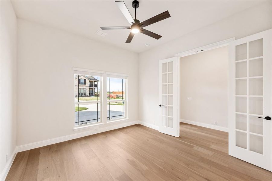 Spacious, unfurnished interior of a new home in Timberbrook, Justin (Image 14).