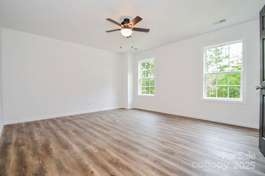 Spacious, unfurnished interior of a new home in , Pageland (Image 10).