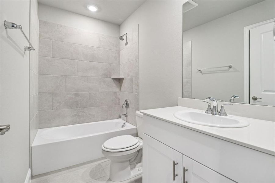 Photo is not of the actual home, but is an inspirational photo of builder’s model home and may depict options, furnishings, and/or decorator features that are not included.