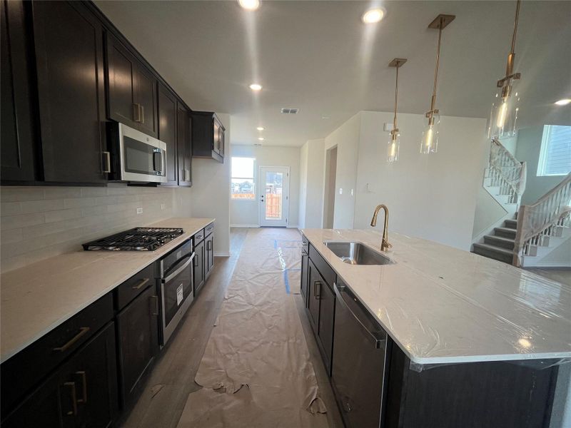 Image 35 of a home in Lariat.