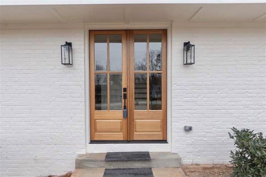 Exterior details and patio area of a home in , Lawrenceville (Image 3).