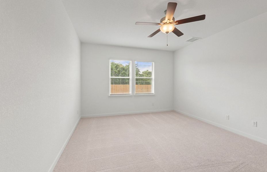 Spacious, unfurnished interior of a new home in Skyview, Belton (Image 17).