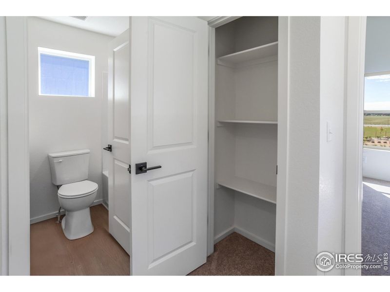 EXAMPLE PHOTO: STORAGE