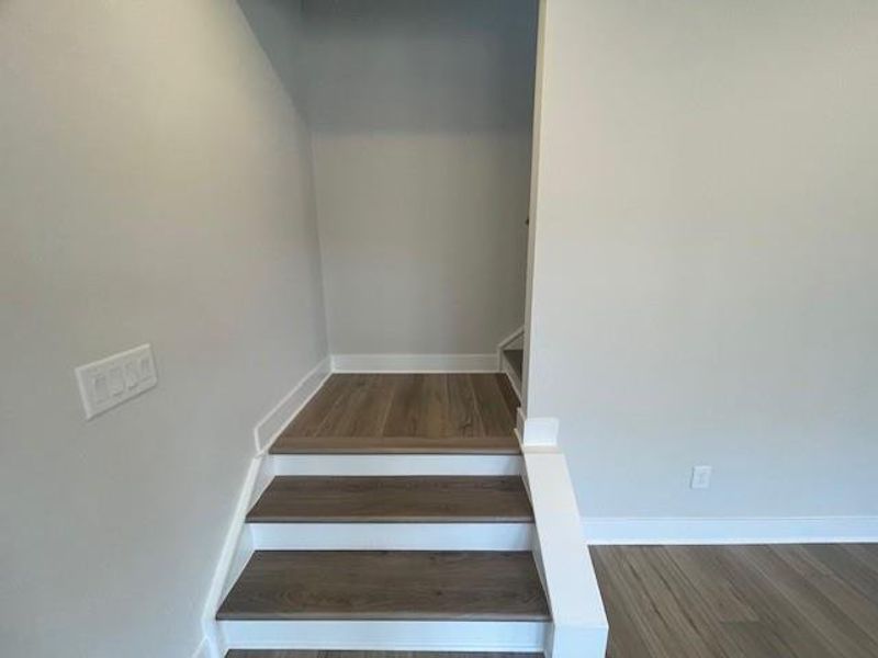 Spacious, unfurnished interior of a new home in Ponderosa Farms Estates, Gainesville (Image 24).