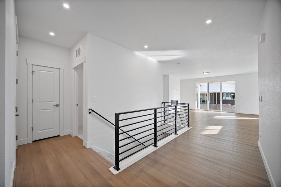 Spacious, unfurnished interior of a new home in Jackson Creek, Monument (Image 31).