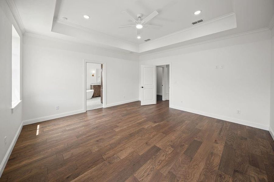 Spacious, unfurnished interior of a new home in , Tyler (Image 25).