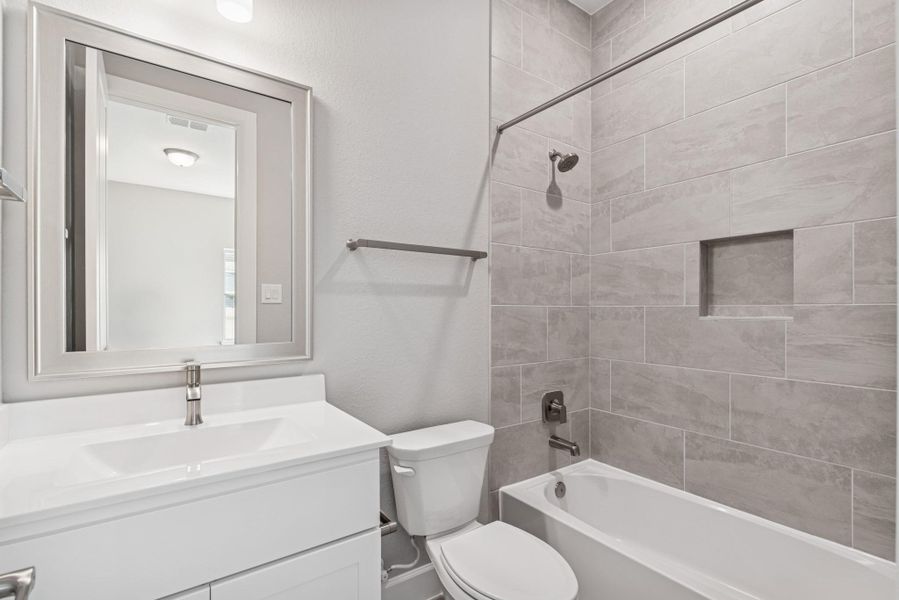 Furnished interior view inside a new home in ARTAVIA 65' Homesites, Conroe (Image 9). Furnished interior view inside a new home in ARTAVIA 65' Homesites, Conroe (Image 9).