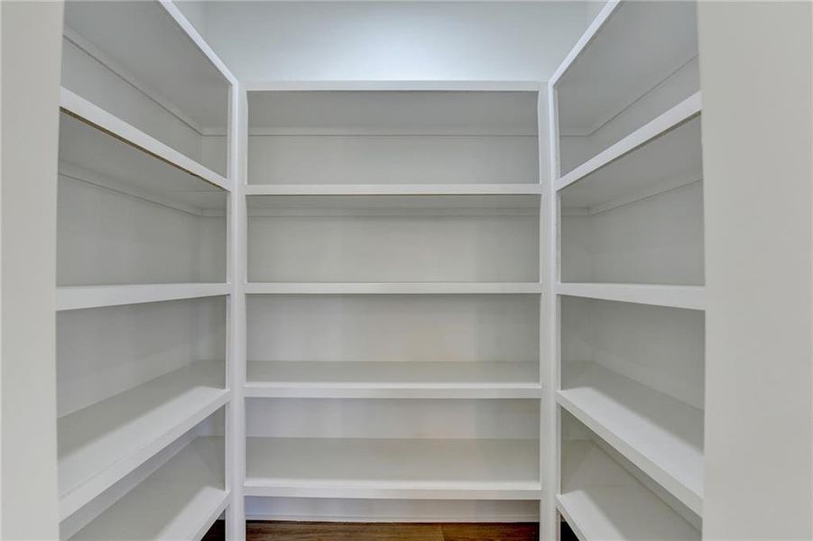 Spacious, unfurnished interior of a new home in , Jefferson (Image 50).