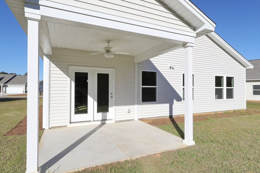 Exterior details and patio area of a home in Garden Grove, Conway (Image 4).