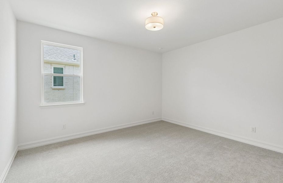 Spacious, unfurnished interior of a new home in Wellington, Fort Worth (Image 11).