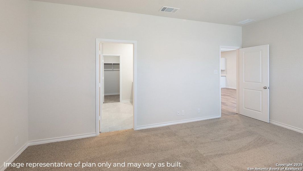 Spacious, unfurnished interior of a new home in Brookstone Creek, San Antonio (Image 12).