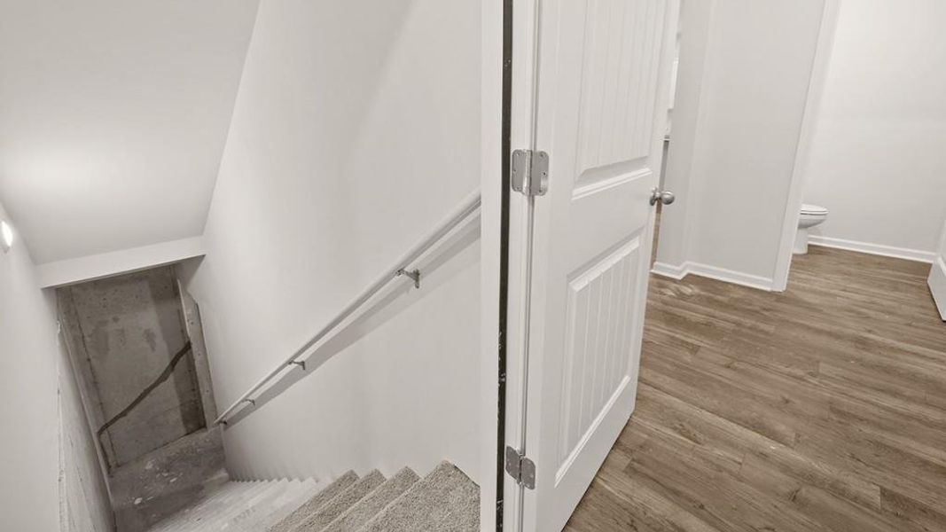 Spacious, unfurnished interior of a new home in Mountain Park, Dahlonega (Image 11).