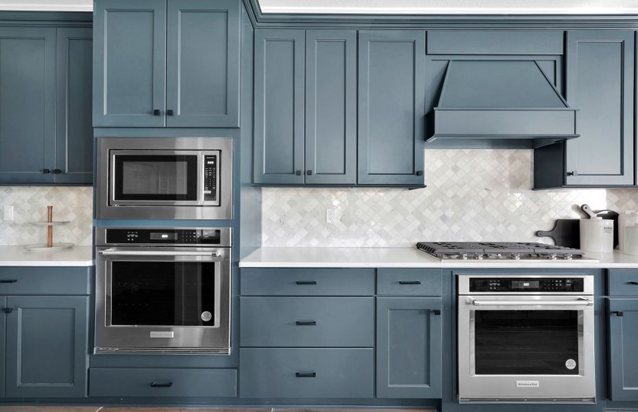 Representative interior finishes for a home built from the Renown by Del Webb in Del Webb Saint Johns, St. Johns (Image 19).