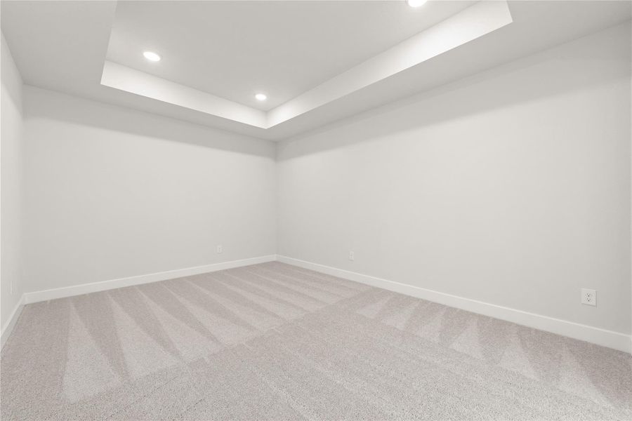 Spacious, unfurnished interior of a new home in Candela, Richmond (Image 17).